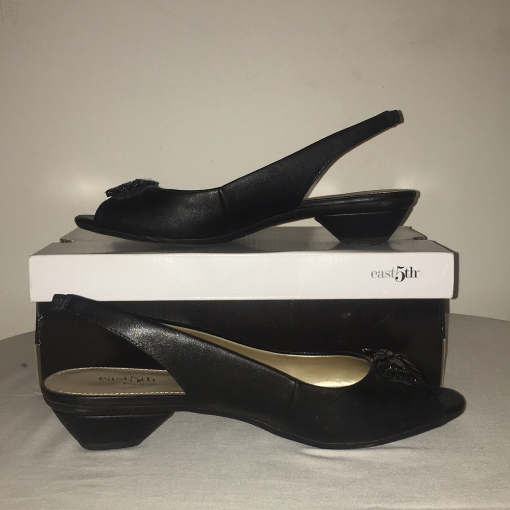 Sandals oped toe